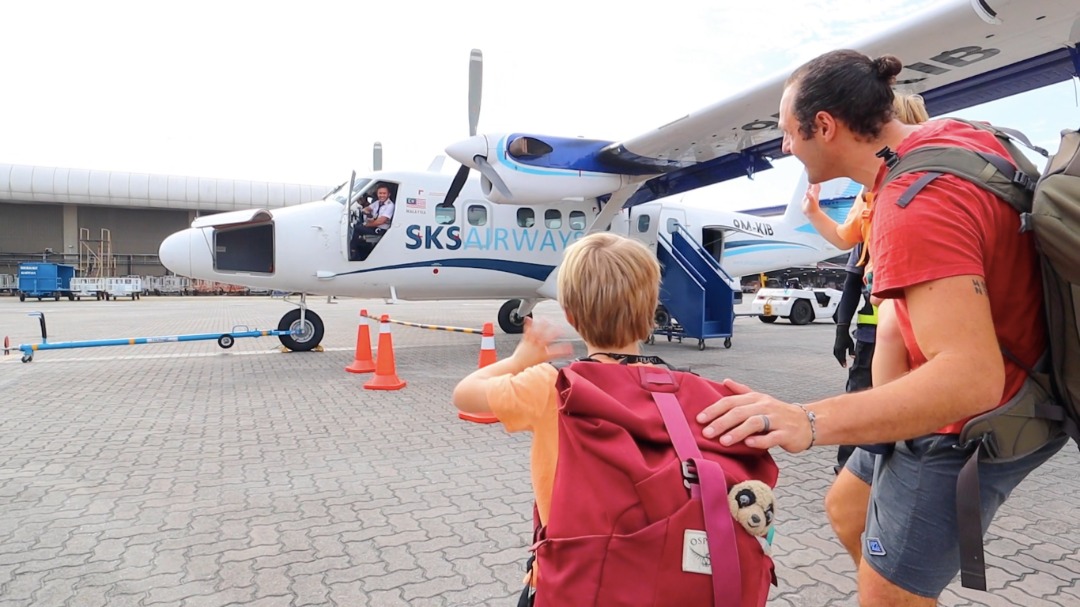 请交白维振／SKS航空参展大马国际旅游展／全国新闻版