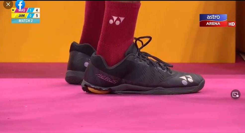 转发恩师叶橙旺送鞋暖心视频 李宗伟:他一直都善良助人