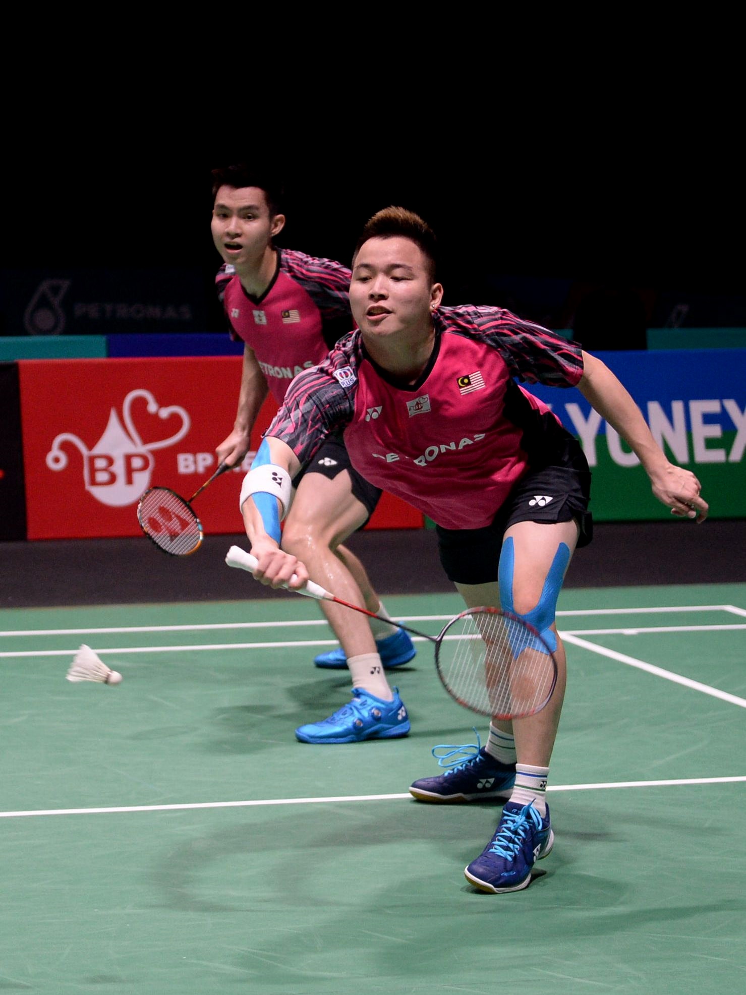 飞汀谢苏皆出局 印日男双争冠