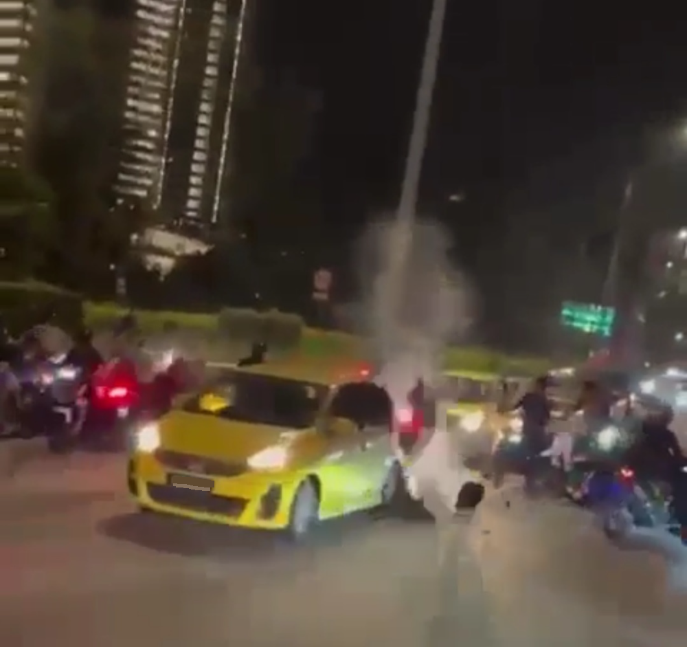 摩托骑士敦林大道疑飙车，酿严重车祸3死3重伤