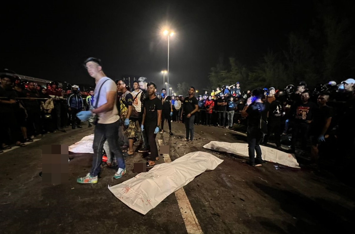 摩托骑士敦林大道疑飙车，酿严重车祸3死3重伤