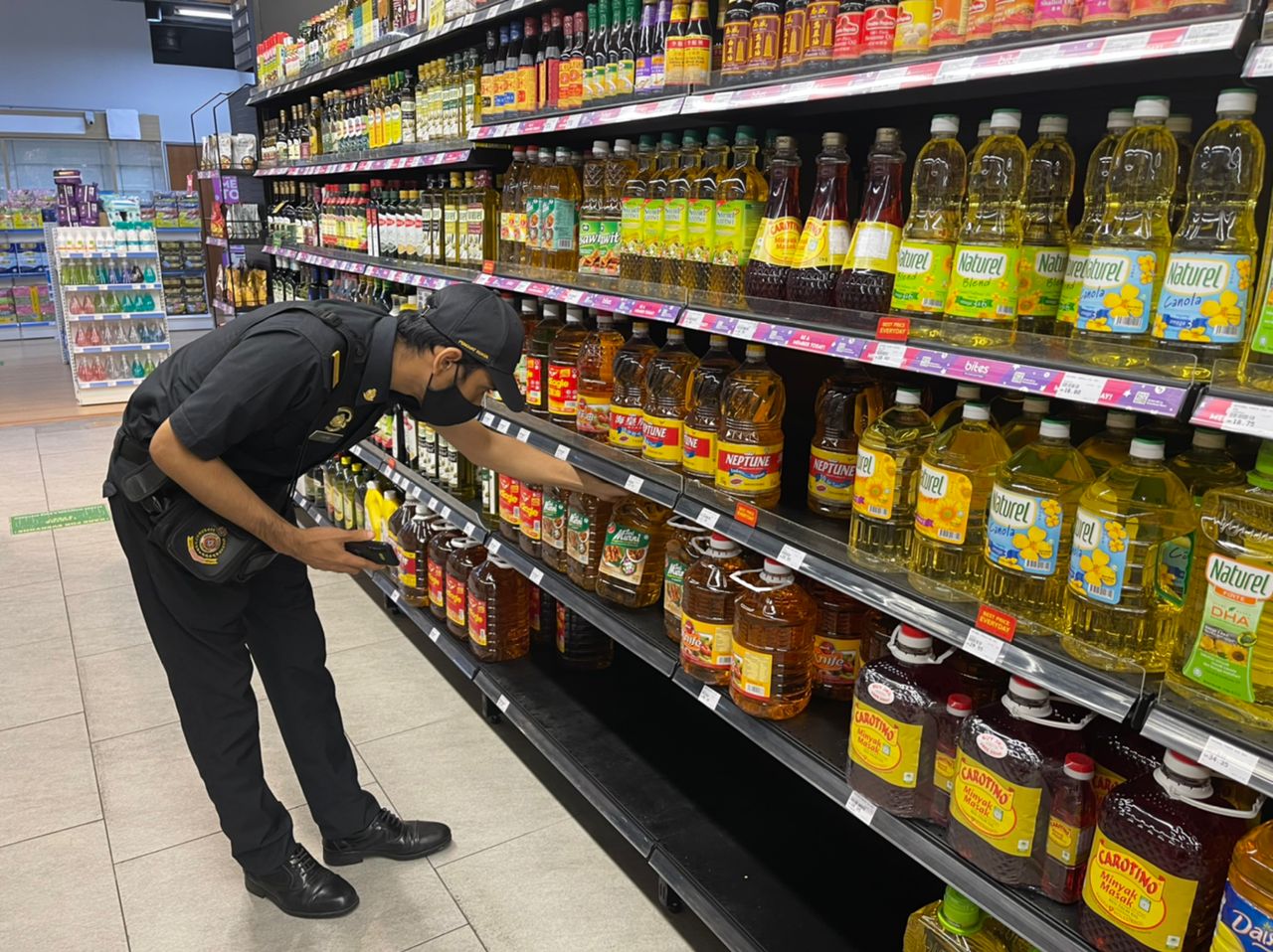 (已签发)柔:柔贸消局持续监督物价,确保统制品供应充足