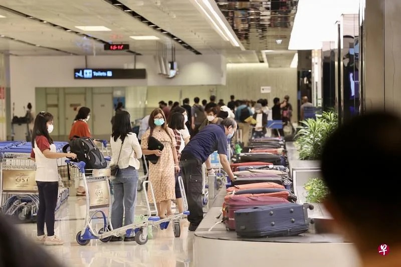 (已签发)柔:狮城二三事:狮城上半年入境旅客150万人次,旅游局:首季旅游收益约13亿新元