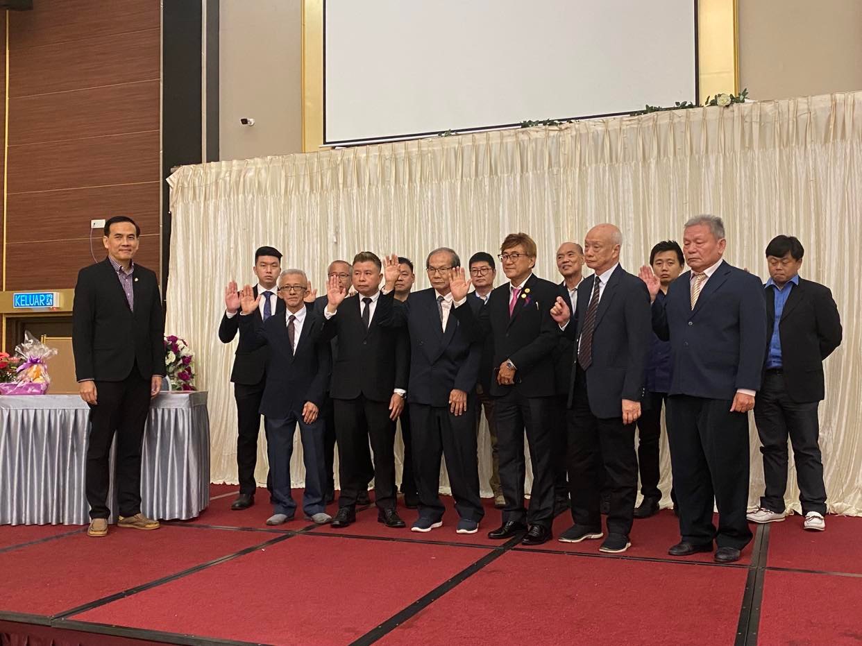 銮电业公会新届理事就职,郑金锡:我国应借鉴他国振作起来加以改革