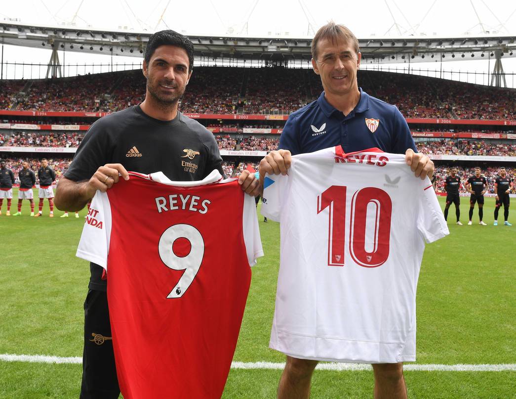 (热苏斯)戴帽戏耍南方公牛 枪手6球狂胜高捧酋长杯