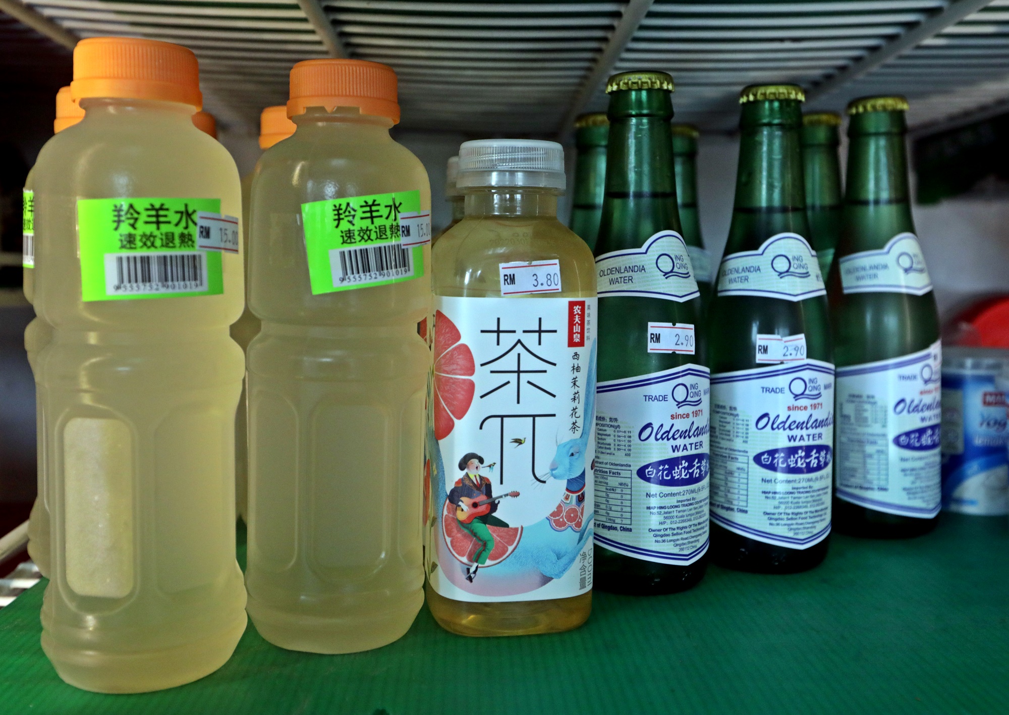 me03主文-大都会 /民众如何面对天气炎热 / 8图