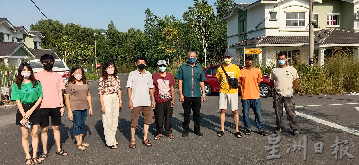 NS淡边/门牌税缴了,垃圾却没来清理,聚佳庄居民不满有关当局互相推卸责任
