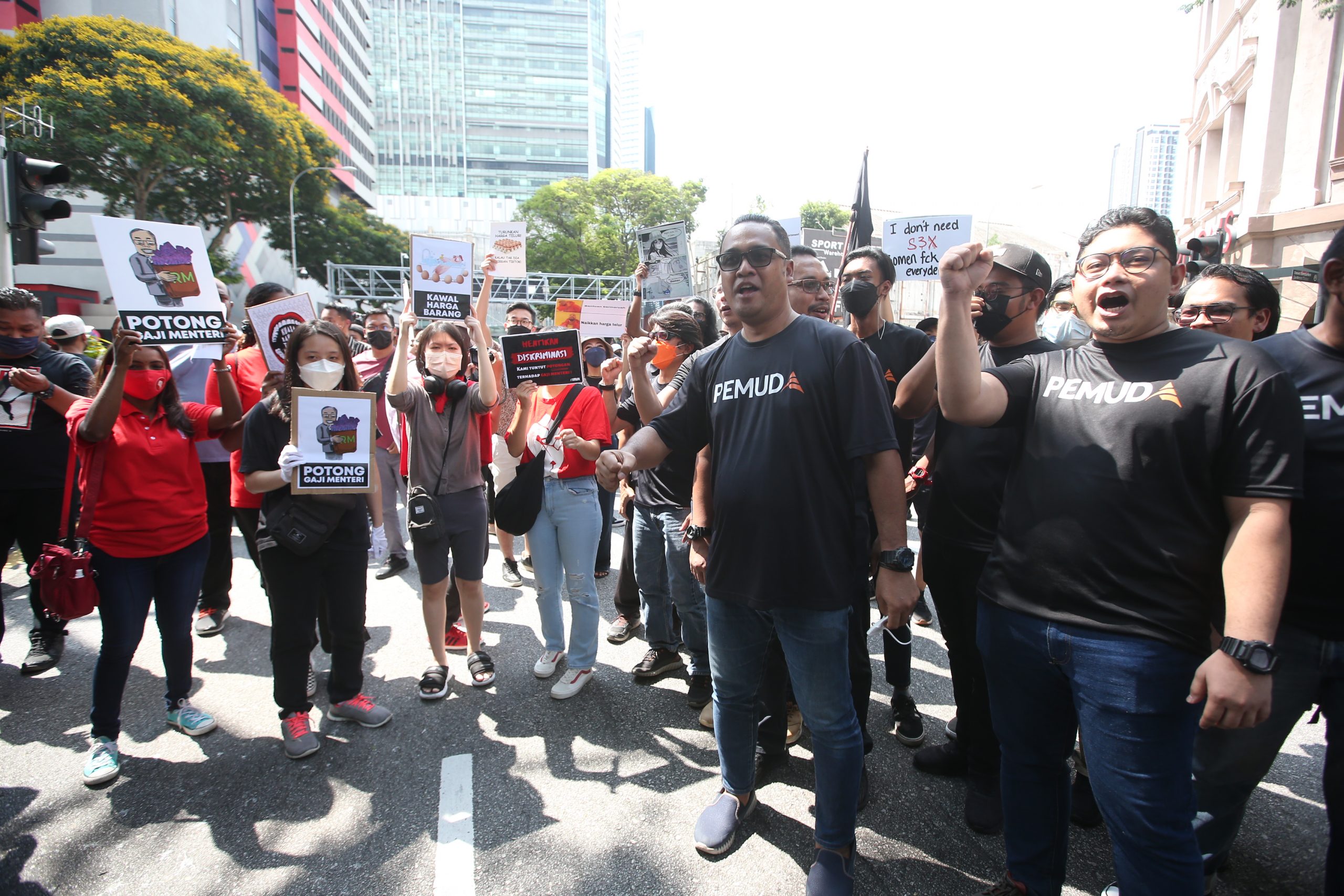 Turun集会和平解散