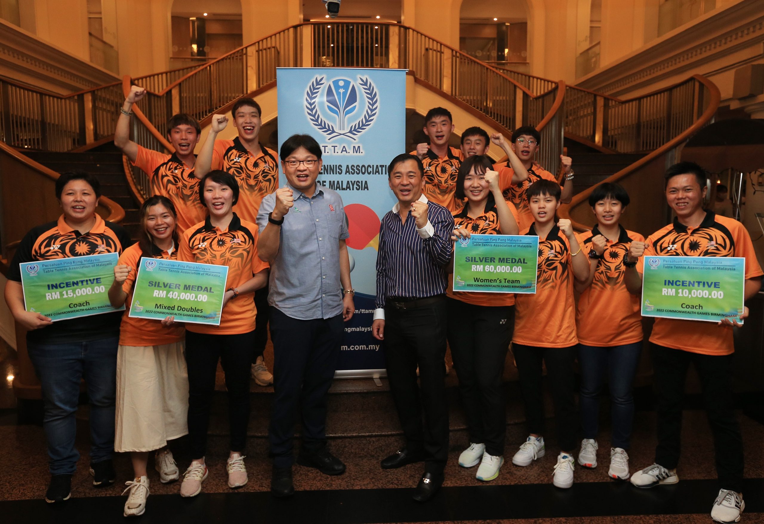 13万赏共运会双银功臣 马乒总展望下届银牌变金牌