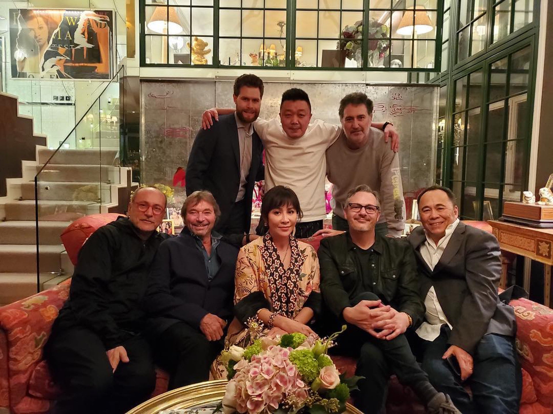 19岁42万买有私家泳池豪宅    刘嘉今坐拥逾5亿房产 