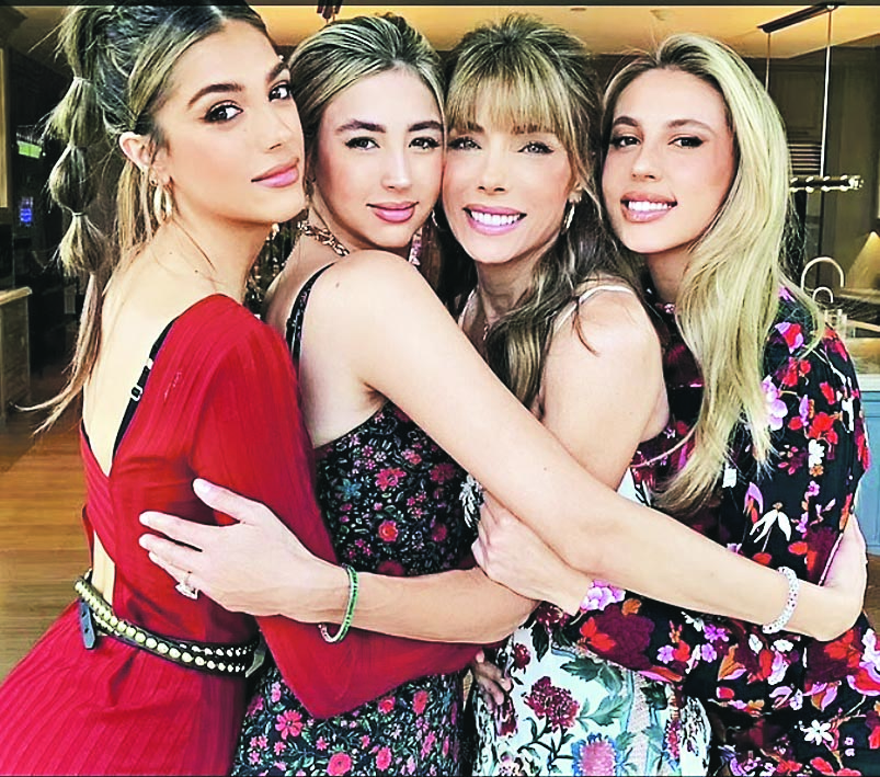 76岁史泰龙闹婚变? 爱犬文身取代老婆肖像