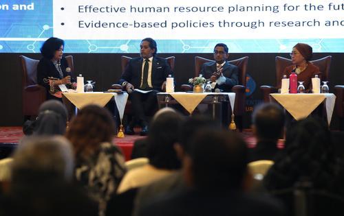 8672合约医务人员申请永久职位 凯里：有4053人获准转正