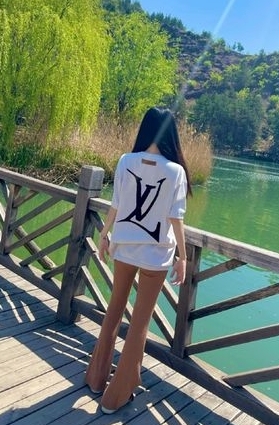 By2妹暴瘦大腿像筷子  姐深夜发文：是危险信号