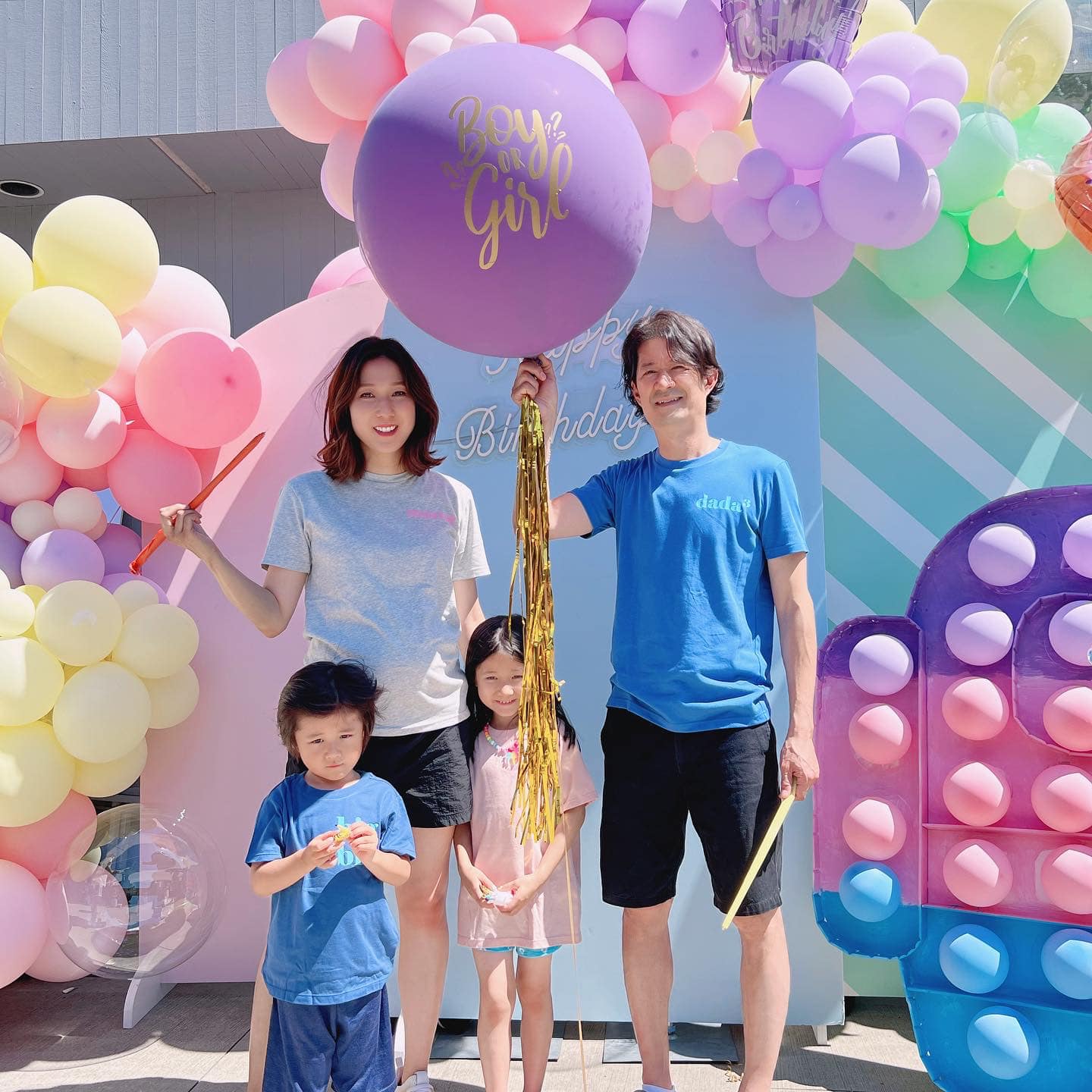 ​锺嘉欣喜迎小公主 第3胎性别揭晓