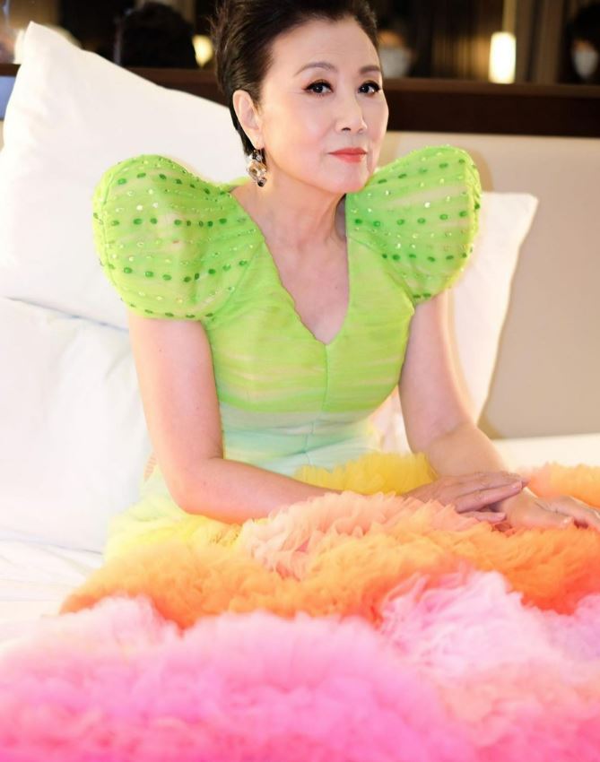 与汪明荃时隔20年再合作 56岁梅小惠状态惊呆网民