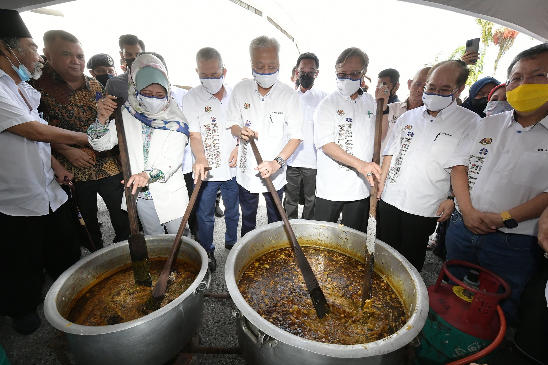 与首相人民宴会场面