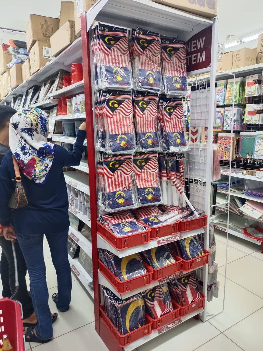 东01副文:国庆月市场慢热