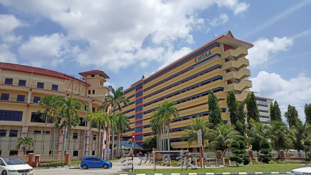 东：妥善处理过期药物，避免环境污染。