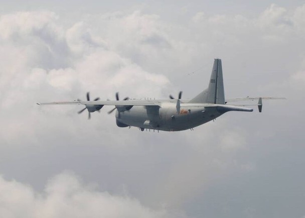 中军机入台西南空域　现不明声源嘲讽 