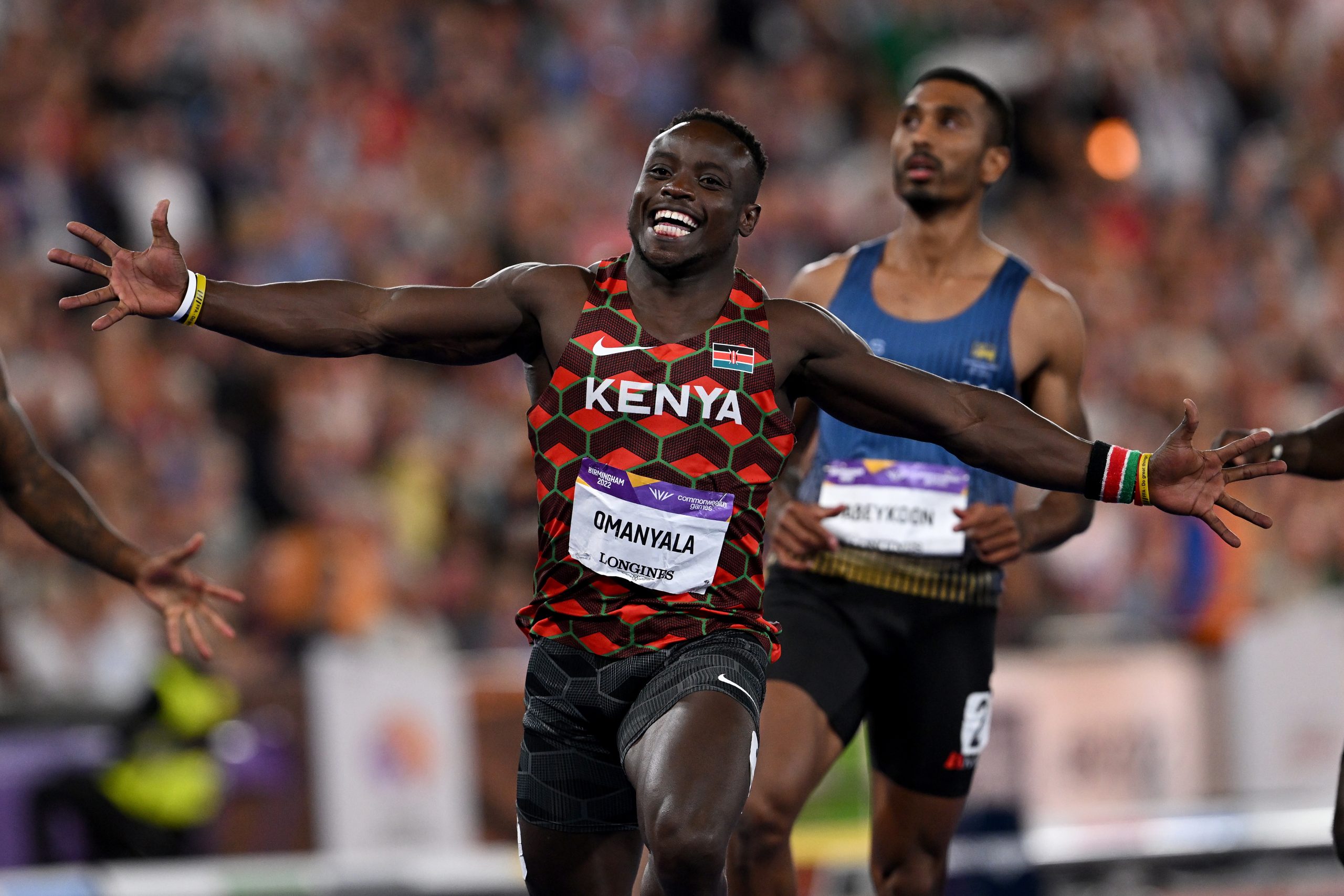 伯明翰共运会田径赛| 奥曼雅拉称霸男百米 汤普森大热膺女飞人
