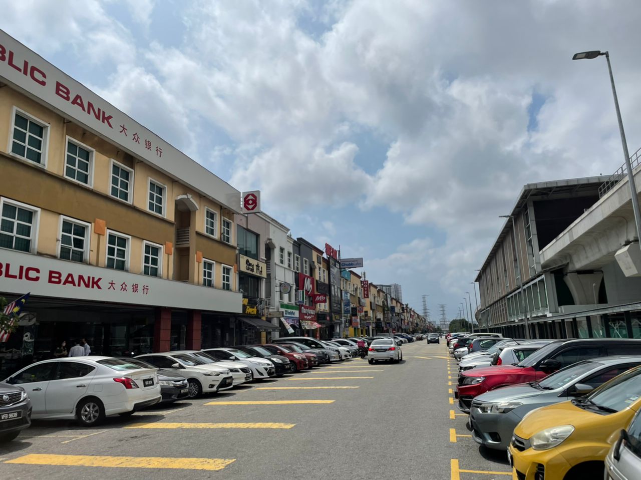 余保凭促检讨餐车准许 “把停车场还给人民”