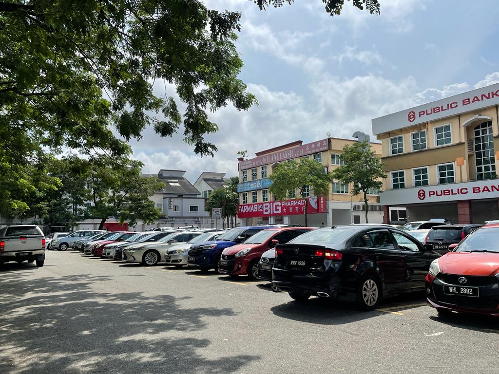 余保凭促检讨餐车准许 “把停车场还给人民”