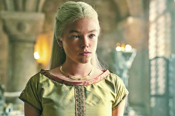 剖腹产子戏太逼真 《龙之家族》吓吐剧迷