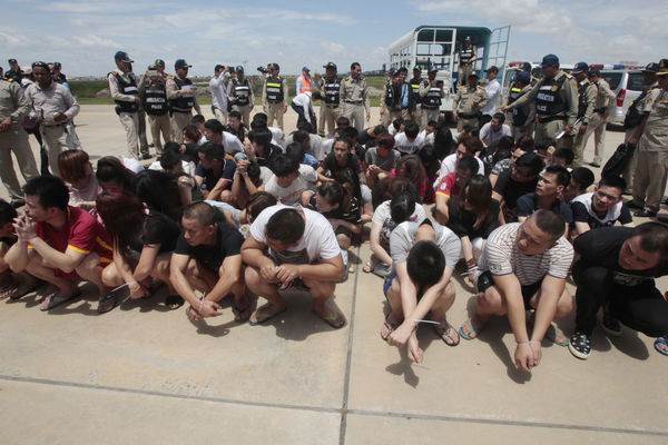 华人市场骗不下去!人蛇改拼国际化 瞄准“英文猪仔”