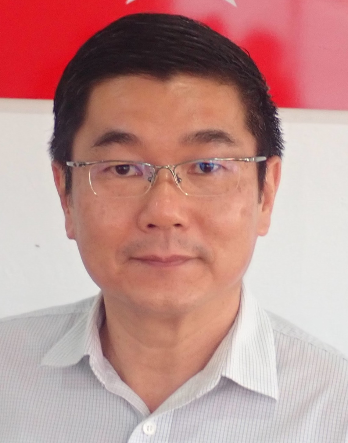 印青为取回背包 遭洪水冲走溺毙