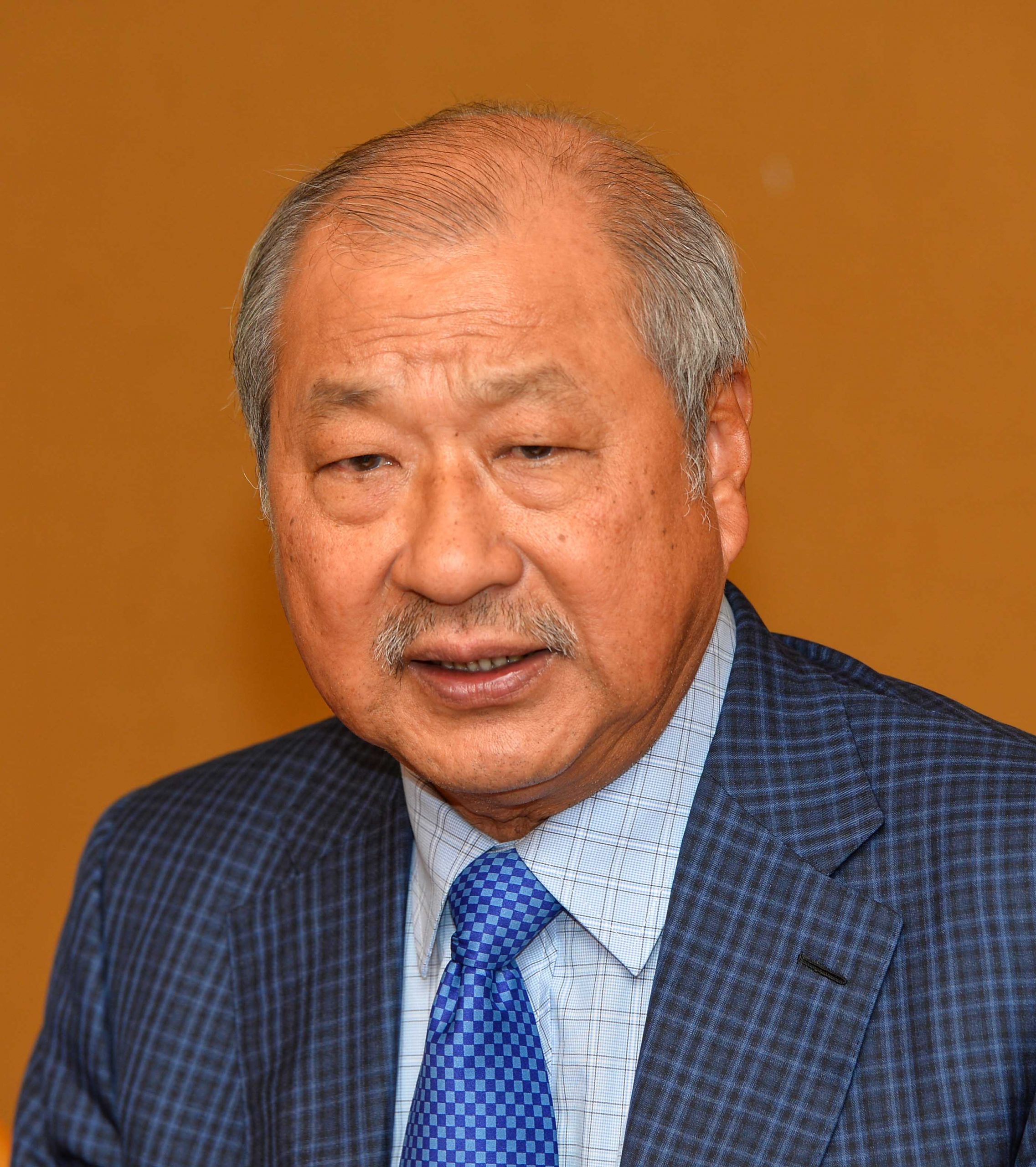 取代//：森华堂粉刷理事会议而不决，李典和：对领导层感失望