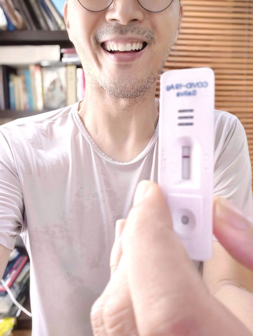 叶剑锋打第4针确诊 症状轻微7天瘦2公斤