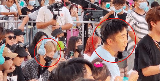 同框山寨男团被骂低级 杨迪道歉：下不为例