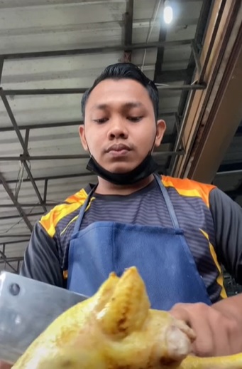 在马印尼男指大马人很幸福 “我在家乡不曾独享一个苹果”