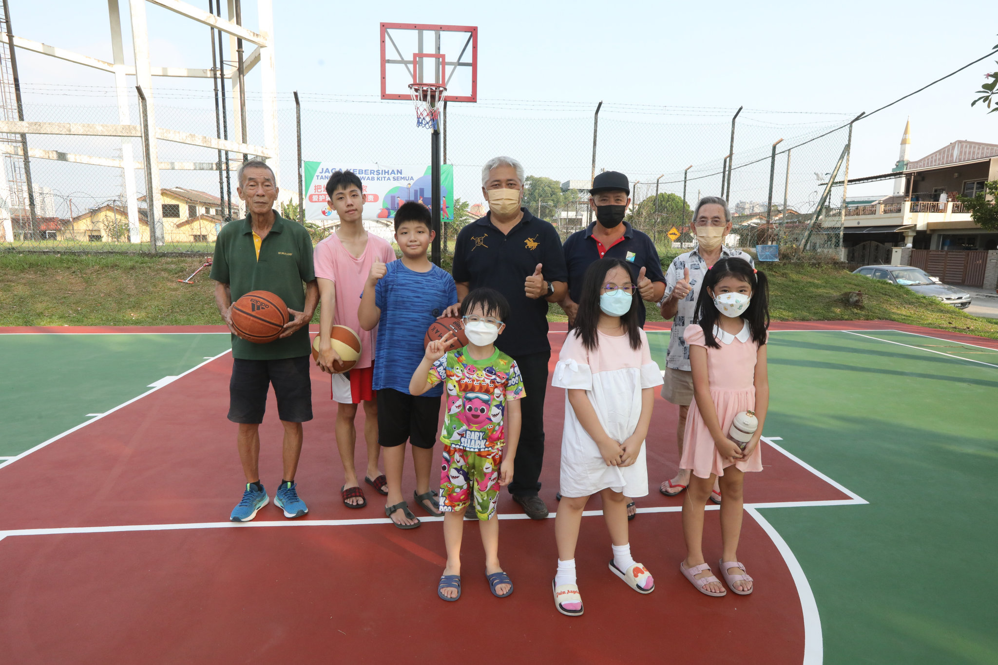 大都会 / 余深恩PC:篮球场得到提升
