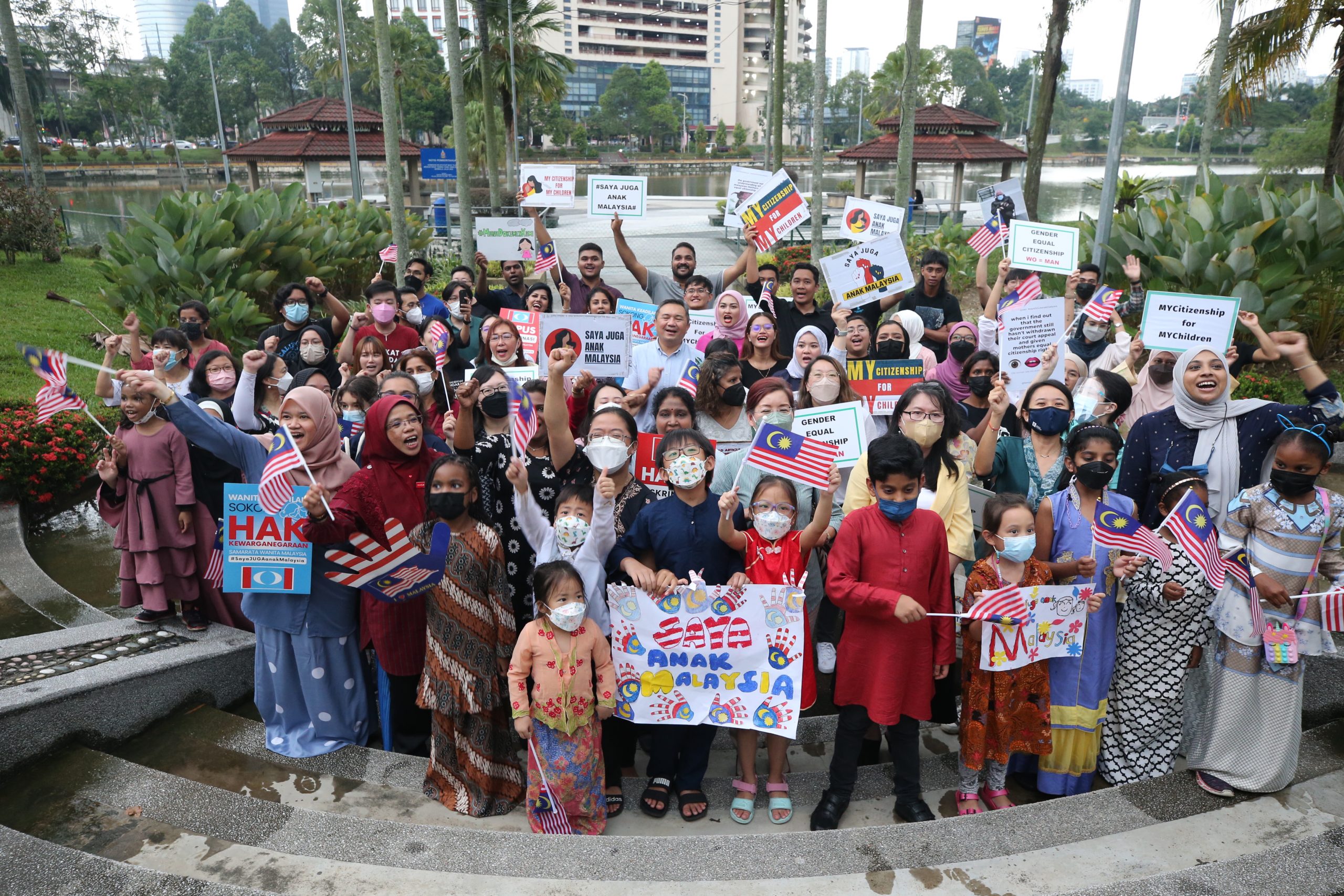 大都会/家庭前线组织妈妈们庆国庆日/5图