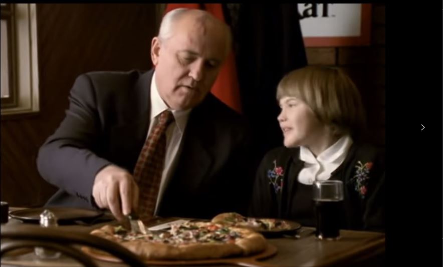 天下事 退位后 戈尔巴乔夫为必胜客拍广告