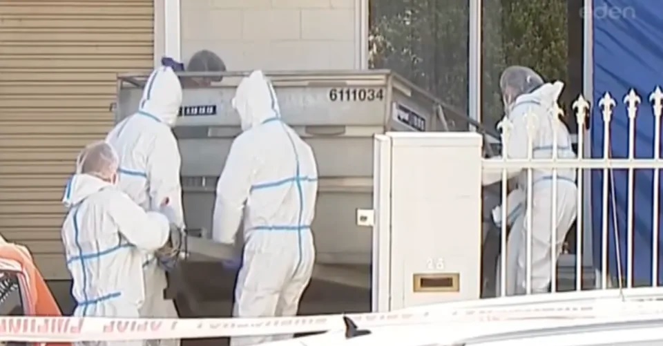 宝物开箱竟是杀手仓库 行李箱塞满碎尸