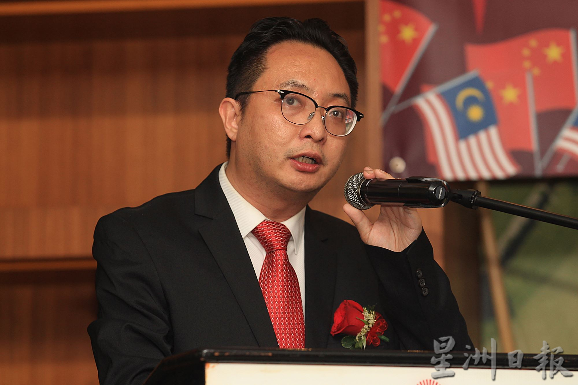 封面次文∕大马留华同学会会长林国元