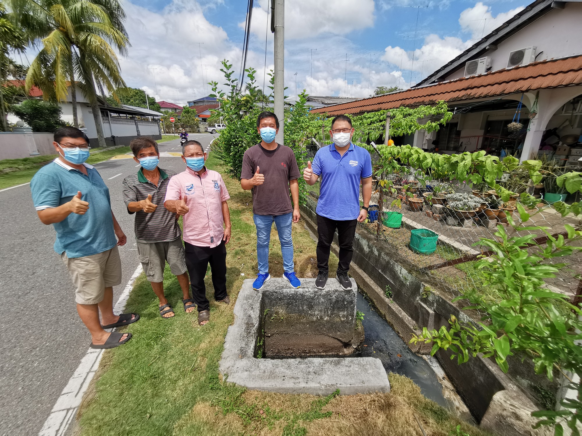 **已签发**柔：封面：【民生特工队】：永平4闪电水灾黑区，一雨成灾居民提心吊胆