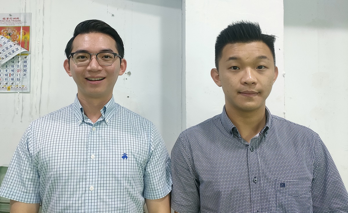 深入坊间助解民困,马华新任古市议员、村长设流动柜台服务