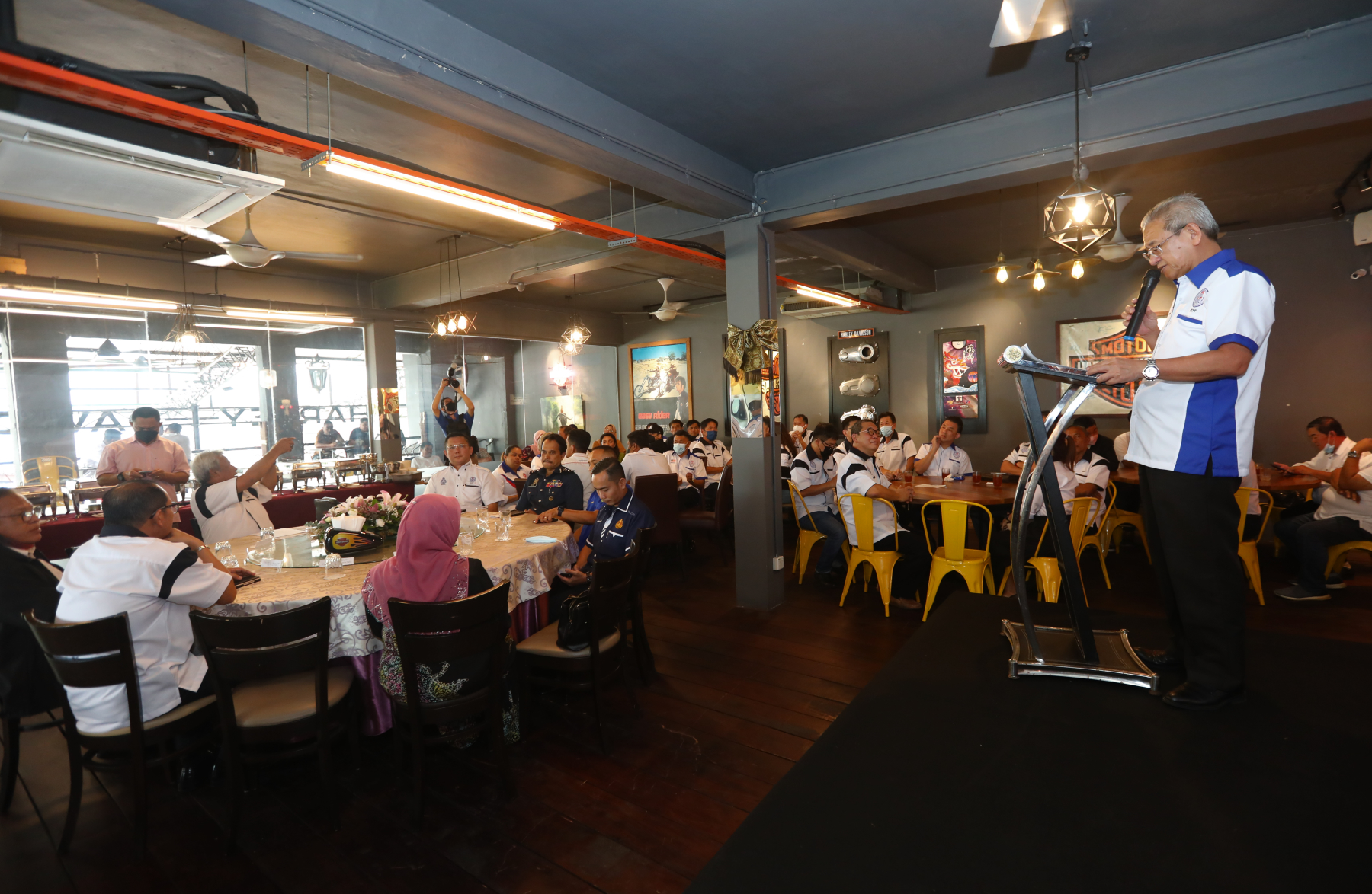 **已签发**柔：第二版头条：提醒民众加强防范，柔防罪案基金会拍视频宣导防范网络诈骗