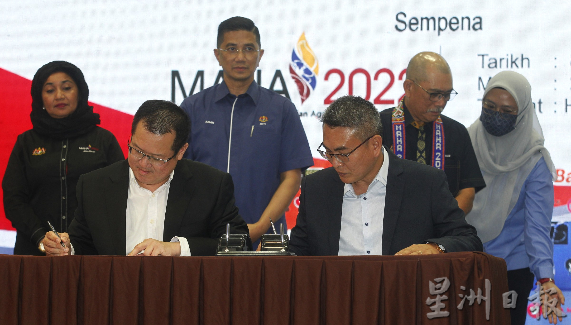 阿兹敏阿里不正面回应副首相课题