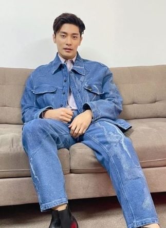 成勋拒排队吃烤肉又甩汗 挨批没家教道歉甩锅节目效果