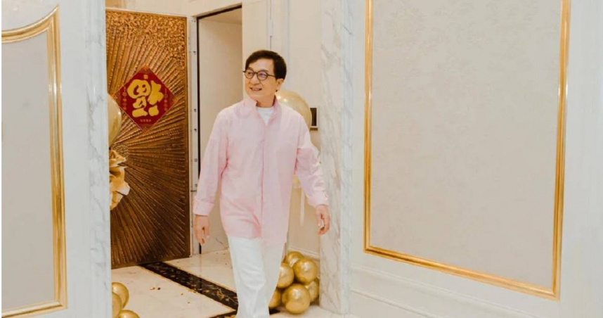 成龙杭州高调买豪宅 网批:不顾小龙女