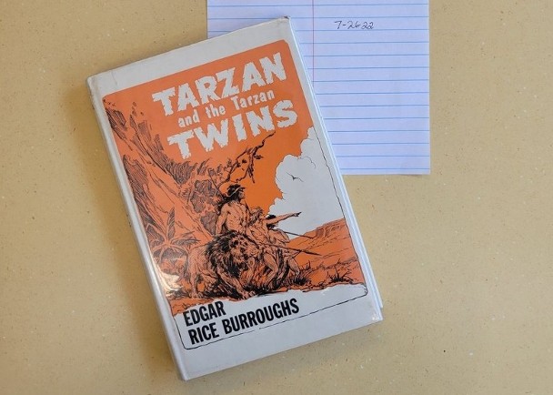 拼盘/图书失踪50年 终归还图书馆