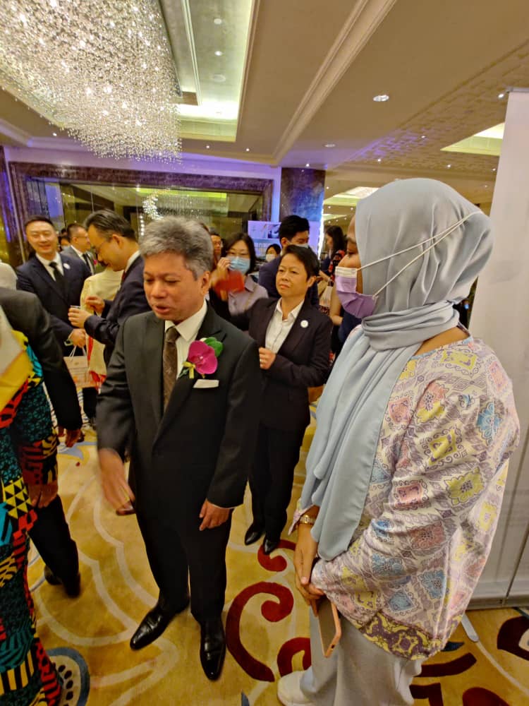 换文/ 驻华大使:开放边界 马将重迎中游客