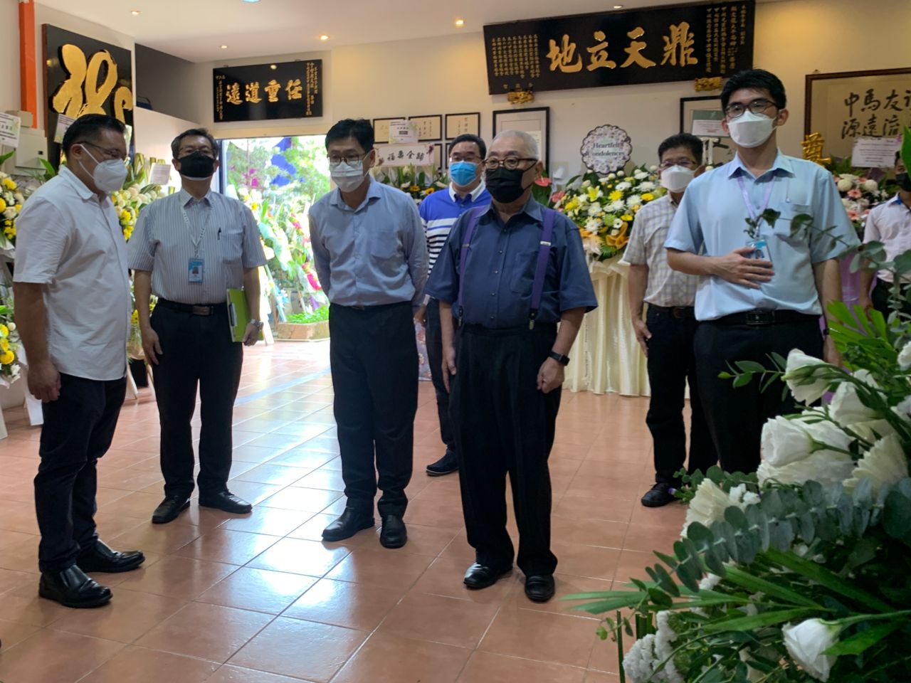 政经文教界陆续向颜文龙致祭