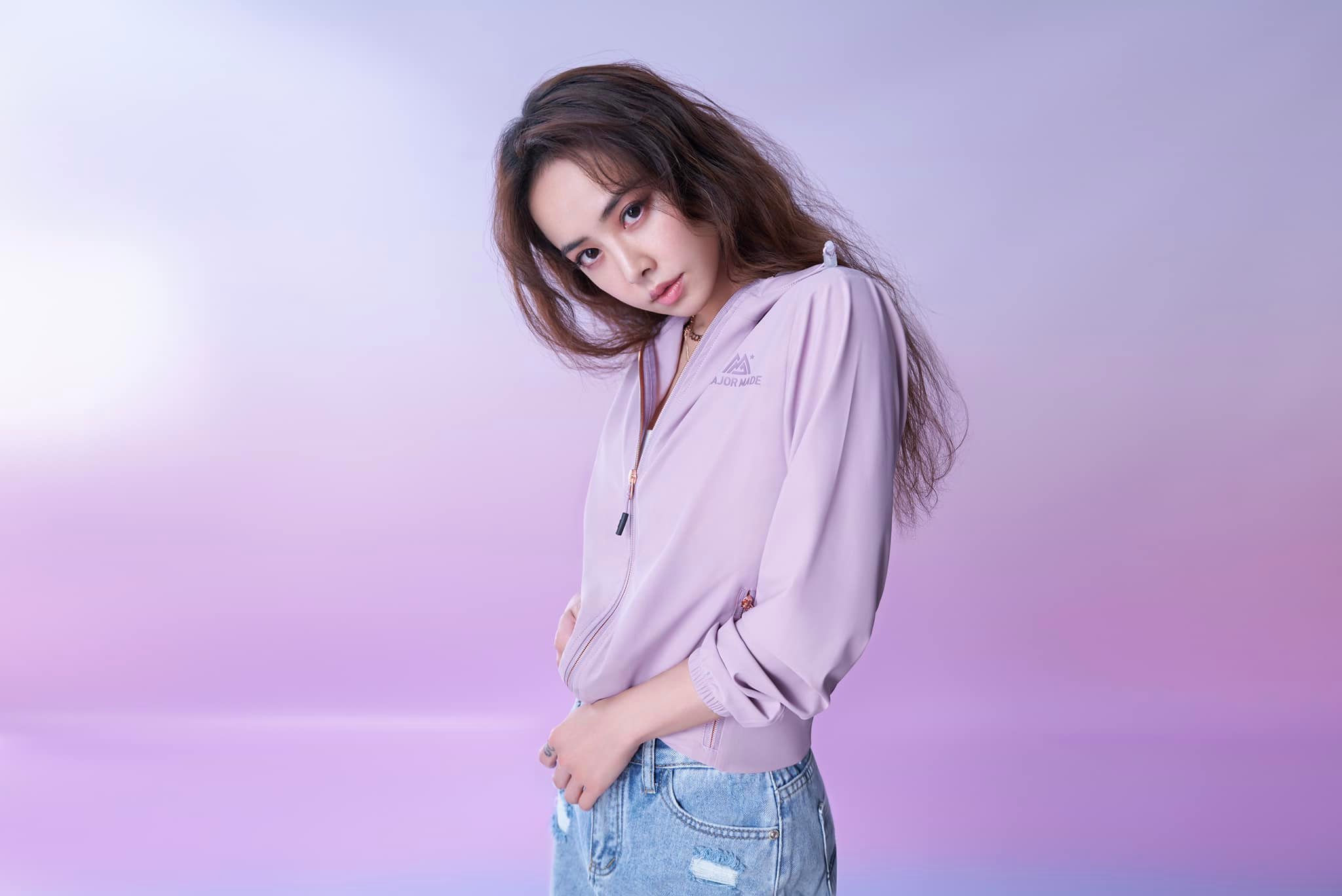 未受抵制风波影响 蔡依林约闺蜜聚会