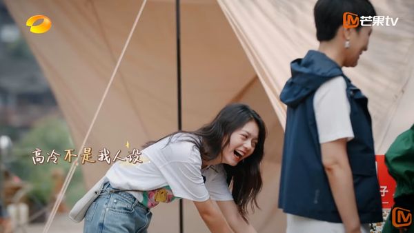 杨幂3度遭路人误认 　超高EQ被赞爆