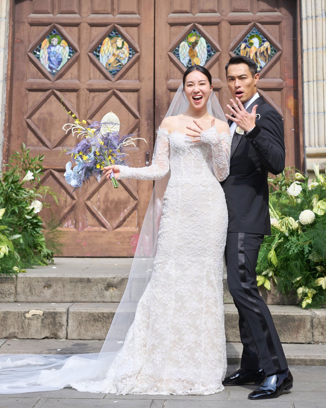 杨祐宁补办婚宴    放话拚生“橄榄球队”